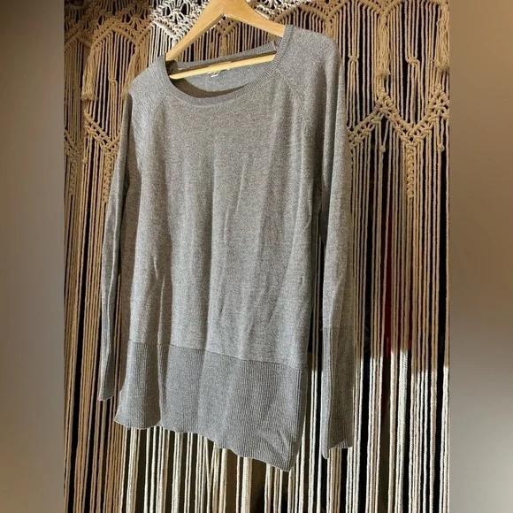 Calvin Klein lightweight sweater. Sparkly silver gray. - Picture 2 of 7